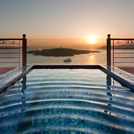Nefeles Luxury Suites Fira  Exterior photo