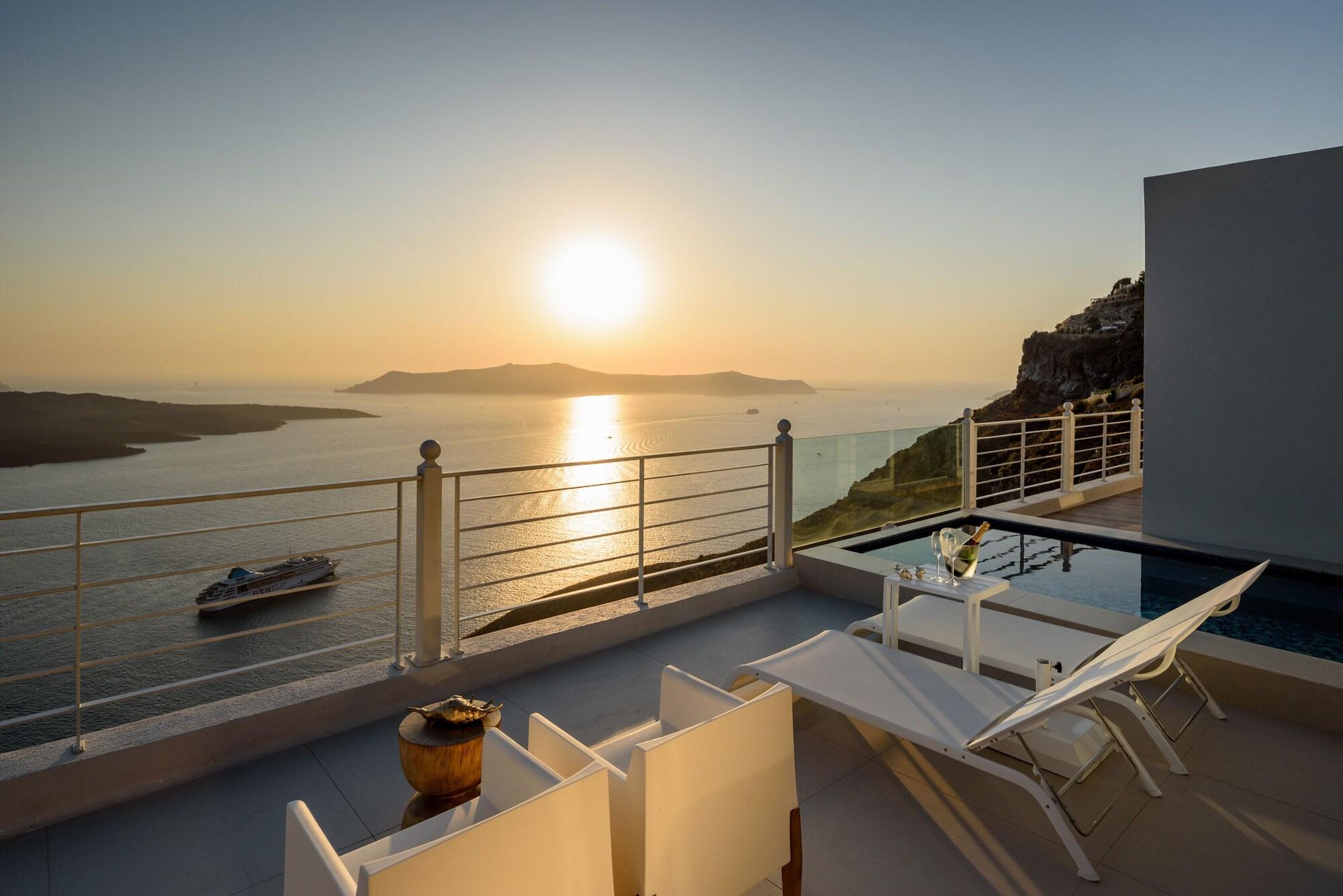 Nefeles Luxury Suites Fira  Exterior photo