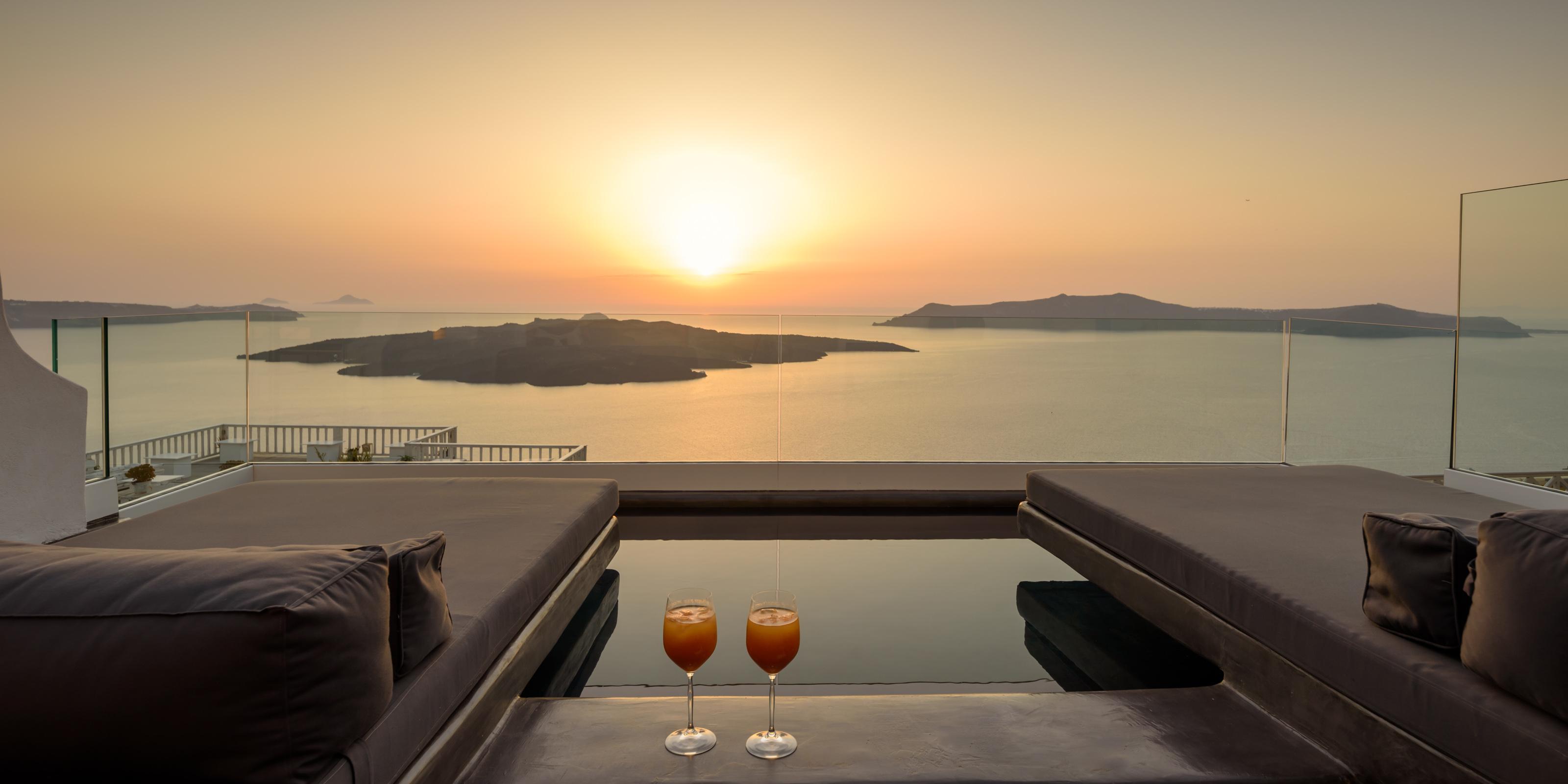 Nefeles Luxury Suites Fira  Exterior photo