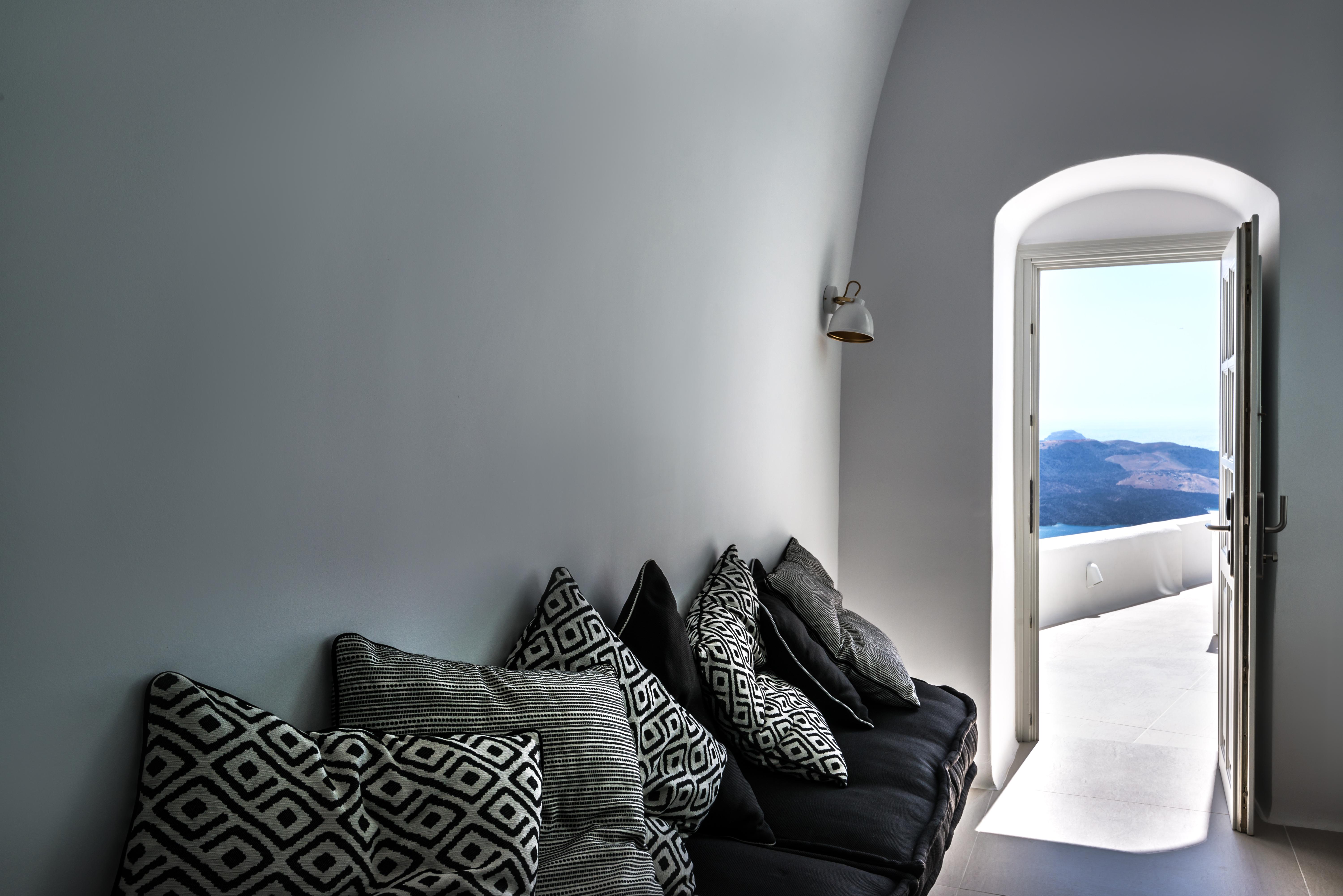 Nefeles Luxury Suites Fira  Exterior photo