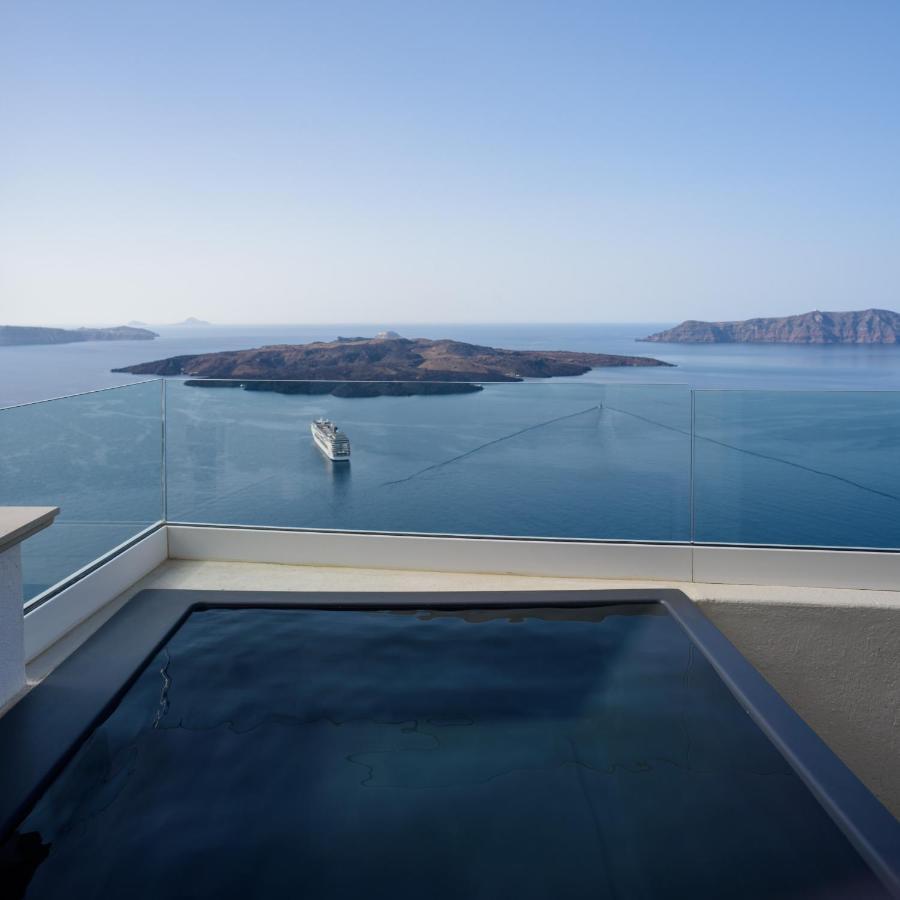 Nefeles Luxury Suites Fira  Exterior photo