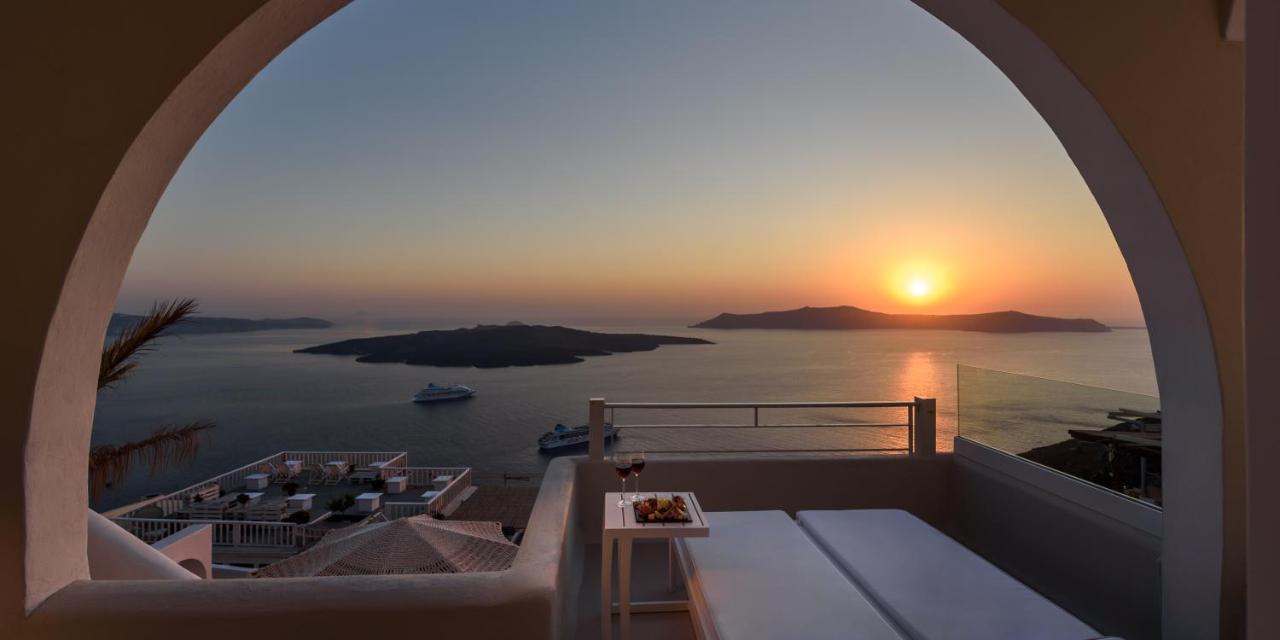 Nefeles Luxury Suites Fira  Exterior photo