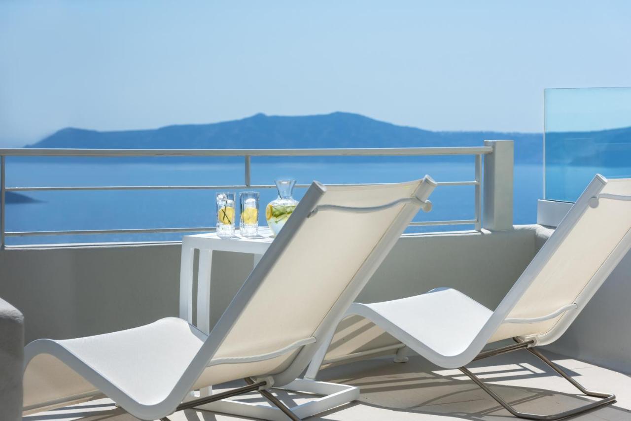 Nefeles Luxury Suites Fira  Exterior photo