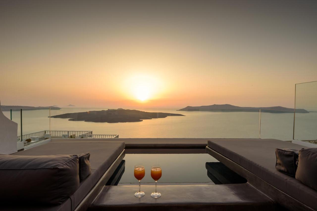 Nefeles Luxury Suites Fira  Exterior photo